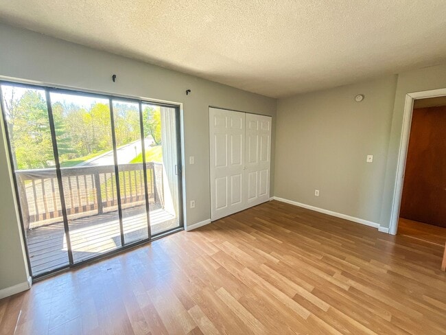 Building Photo - 175 Mill Pond Rd