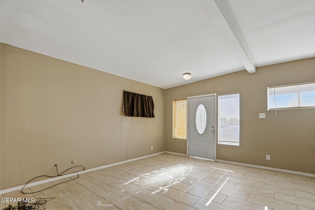 Building Photo - 408 Lesa Ln