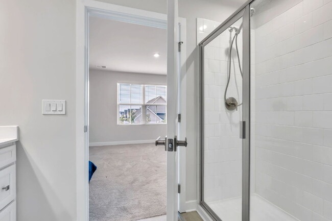 Building Photo - Modern Comfort: 3 Bed, 2.5 Bath Townhome + Primary on Main $1,995/mo rent