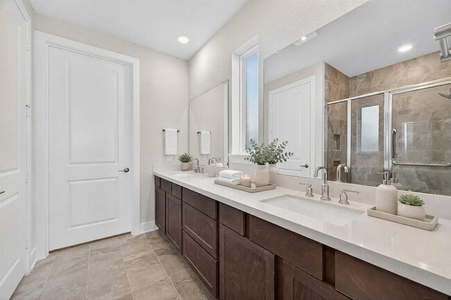 Building Photo - 5350 Lantana River Ln
