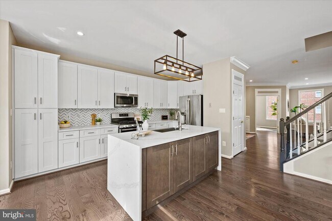 Building Photo - 13438 Burrough Farm Dr