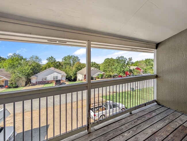 Building Photo - 2456 N Brophy Circle - Great Central Location