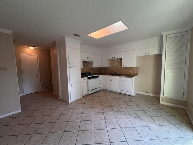 Building Photo - 958 Grand Jct Dr