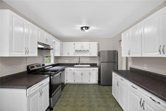 Building Photo - 7259 Mayfair Cir