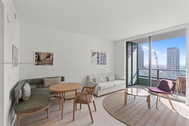 Building Photo - 159 NE 6th St