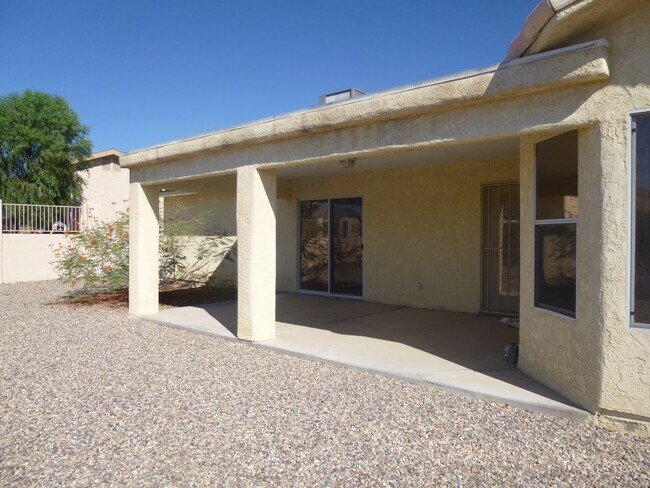 Building Photo - 3 Bedroom - 2 Bath Home