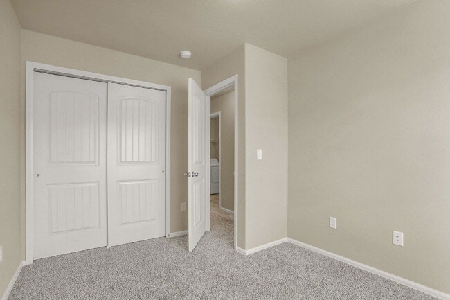 Building Photo - 1810 Final View Aly