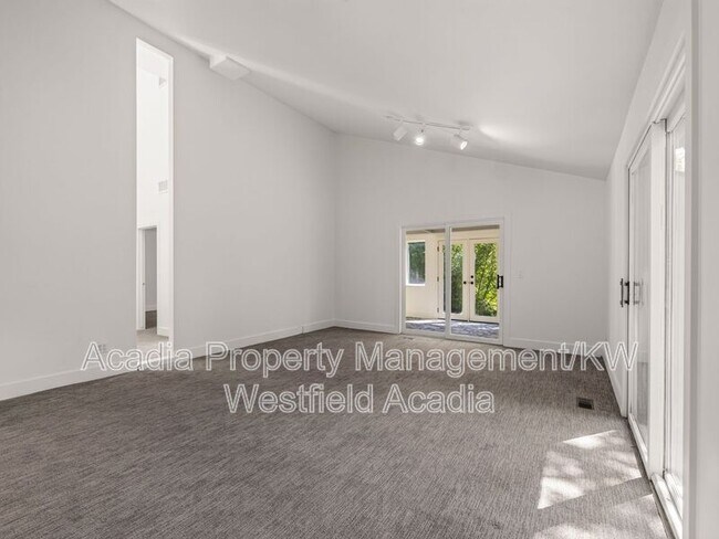 Building Photo - 11107 Gambel Oak Cir