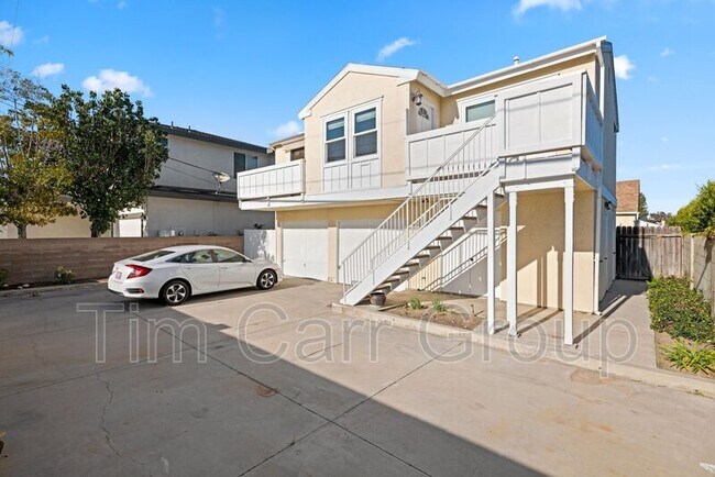 Building Photo - 231 Cabrillo St