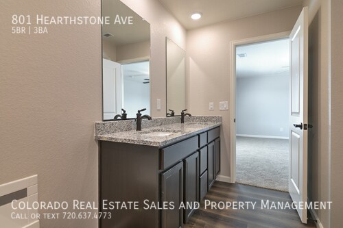 Building Photo - 801 Hearthstone Ave