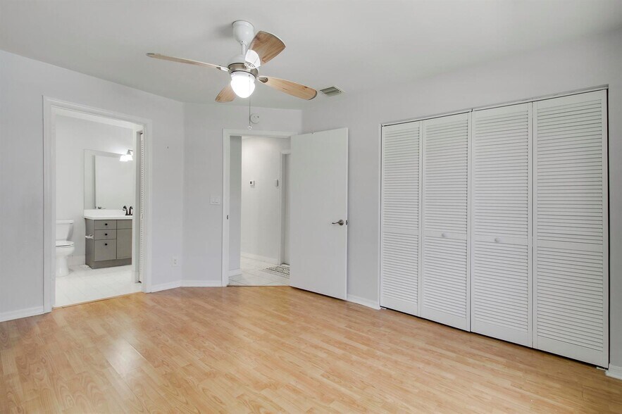 Building Photo - 7333 Burgess Dr