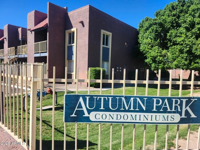 Building Photo - 16602 N 25th St