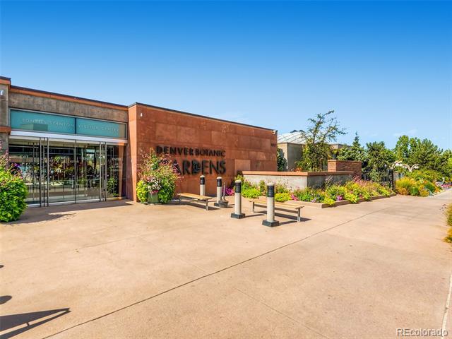 Building Photo - 1200 Vine St