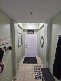 Building Photo - 10720 Ravenna Way