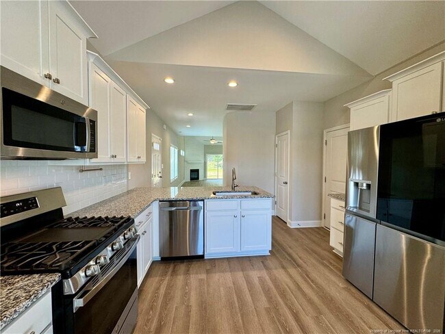 Building Photo - 1004 Kensington Park Rd