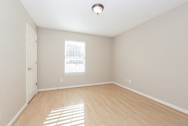 Building Photo - 1052 Blue Mountain Ln