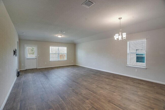 Building Photo - 13804 Cantarra Dr