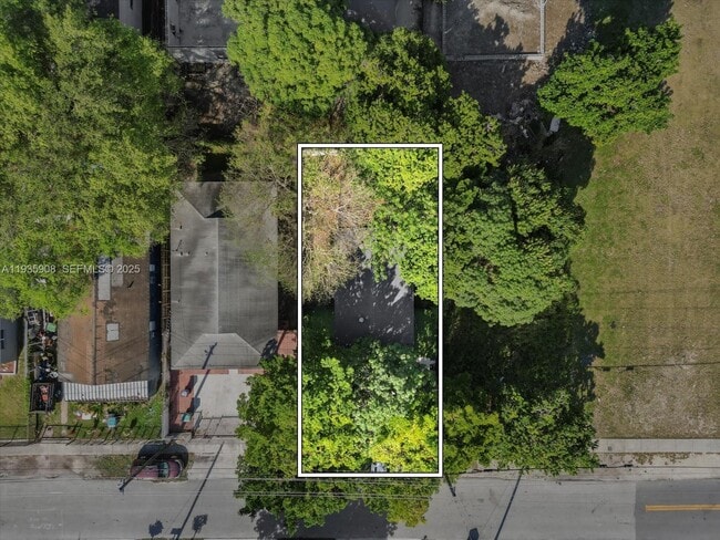 Building Photo - 1829 NW 62nd Terrace