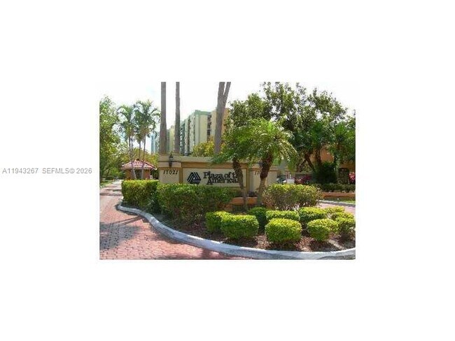 Building Photo - 17021 N Bay Rd