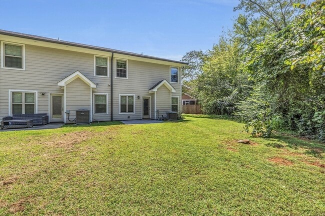 Building Photo - 6709 Briana Way