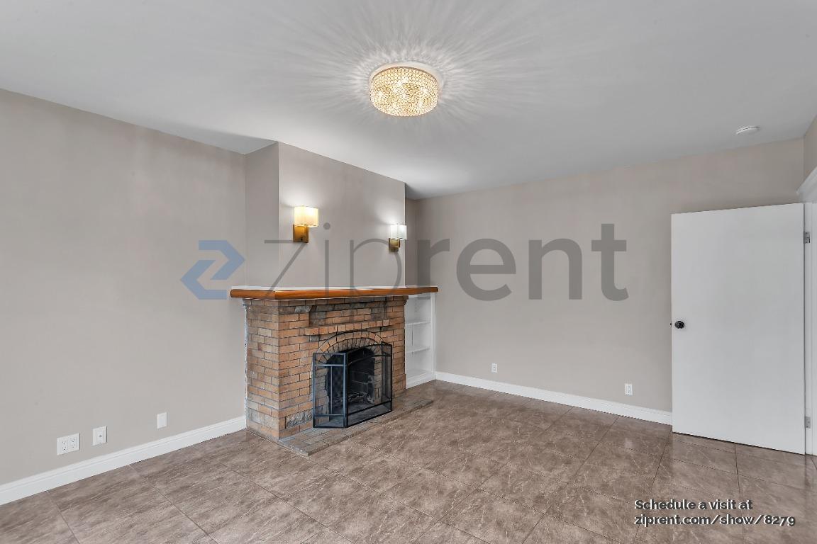 Building Photo - 1527 47th Ave