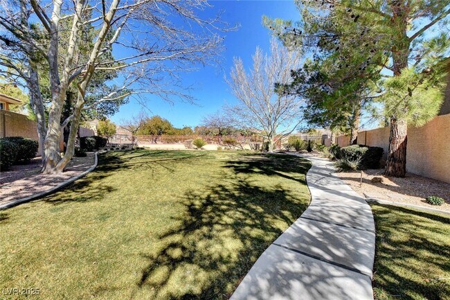 Building Photo - 1441 Iron Springs Dr