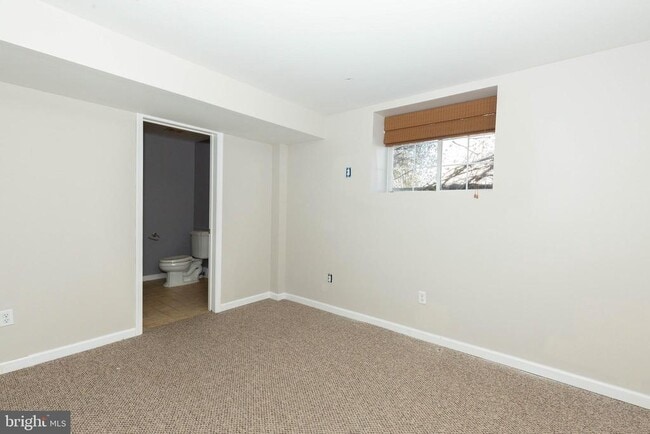 Building Photo - 180 Muirfield Ct