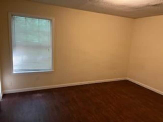 Building Photo - under repair