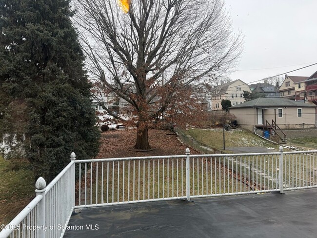 Building Photo - 1018 Madison Ave