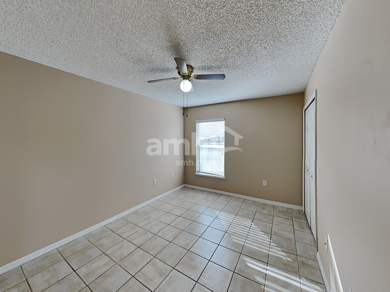 Building Photo - 6911 Waterbrook Ct