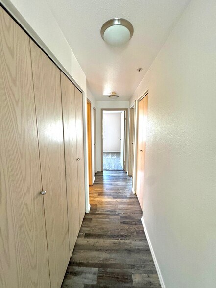 Building Photo - 7453 Newcastle Golf Club Rd