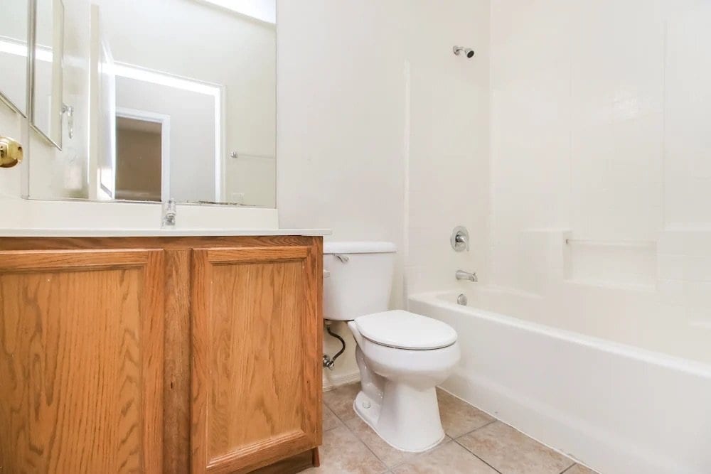 Building Photo - 903 W St Kateri Ave