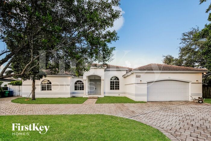 Primary Photo - 13007 SW 190th St