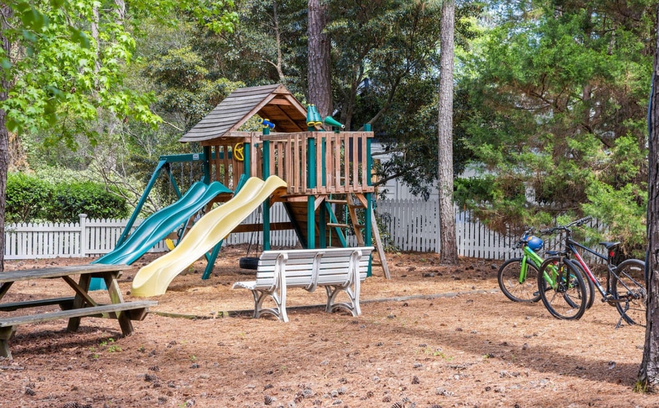 Building Photo - 393 Whisper Park Dr