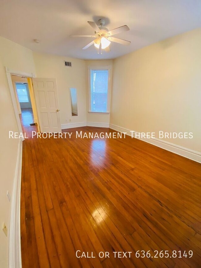 Building Photo - 2219 McNair Ave