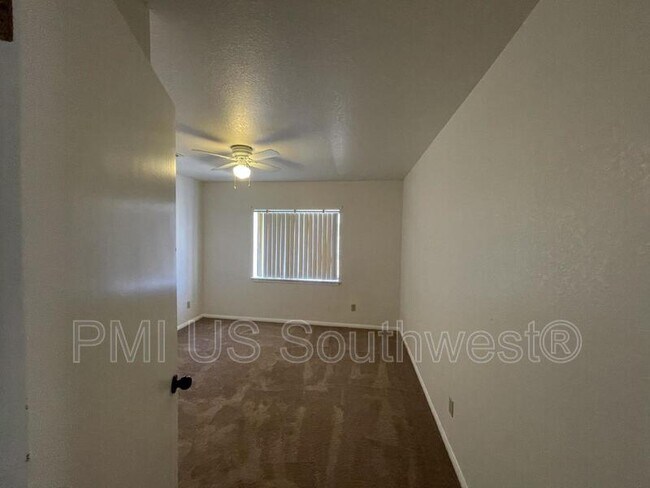 Building Photo - 3371 Sharon Ln