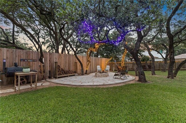 Building Photo - 4-bedroom, 1-story home with dedicated office space and large backyard!