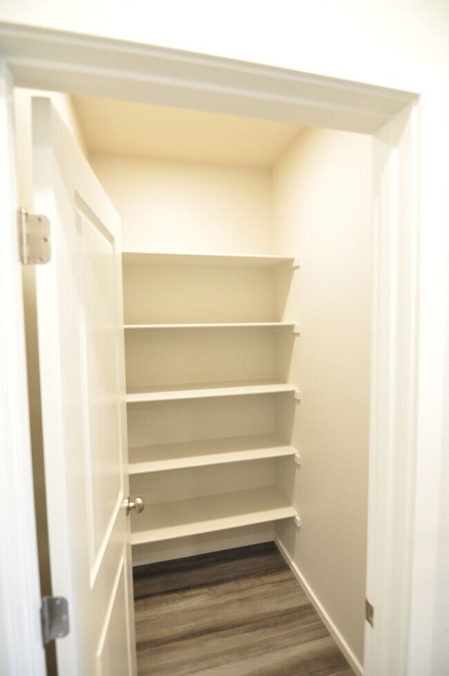 Building Photo - 2720 Barnstormer St