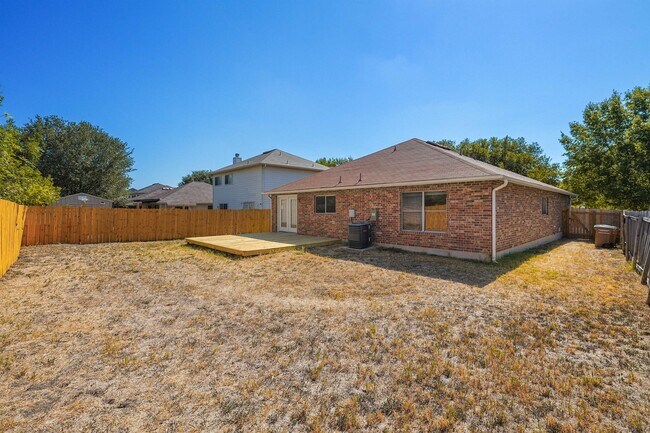 Building Photo - 7528 Cats-Eye Ln