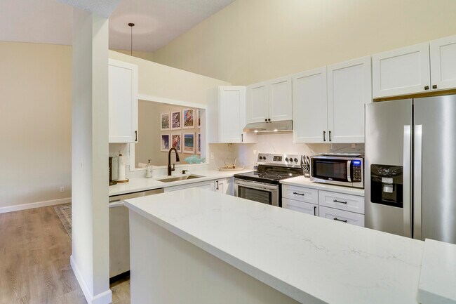Building Photo - 6414 Chasewood Dr