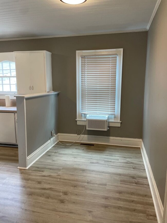 Building Photo - 3 BED, 1 BATH HOME IN ASHEBORO
