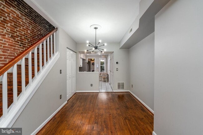 Building Photo - 110 Birckhead St