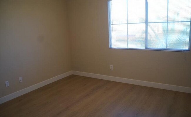 Building Photo - 6551 W Musette Ave