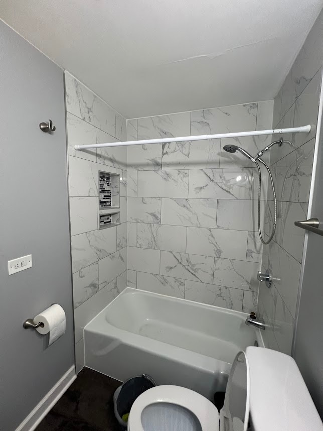 Building Photo - 10373 Dearlove Rd