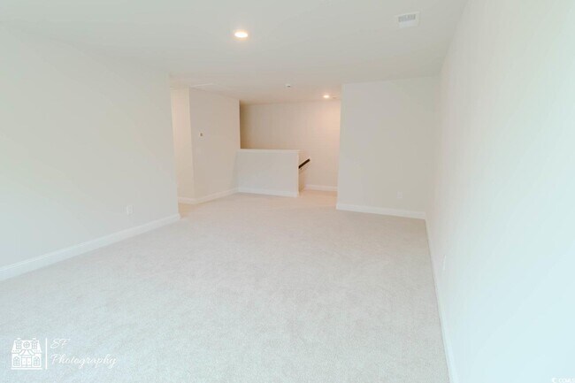 Building Photo - 441 Waterend Dr