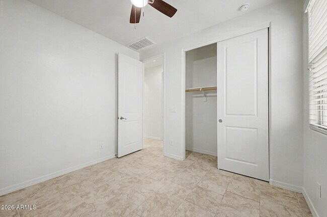 Building Photo - 17239 W Desert Sage Dr