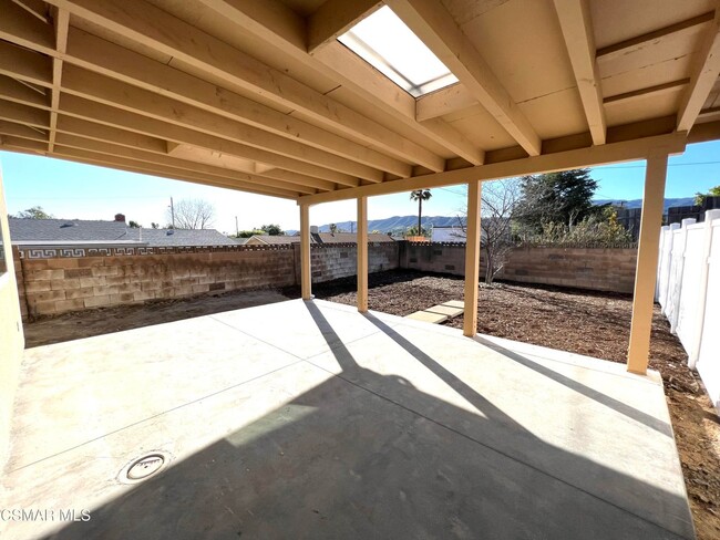 Building Photo - 662 Gerst Dr