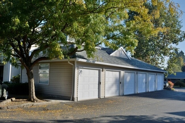 Building Photo - 1285 NW 183rd Ave