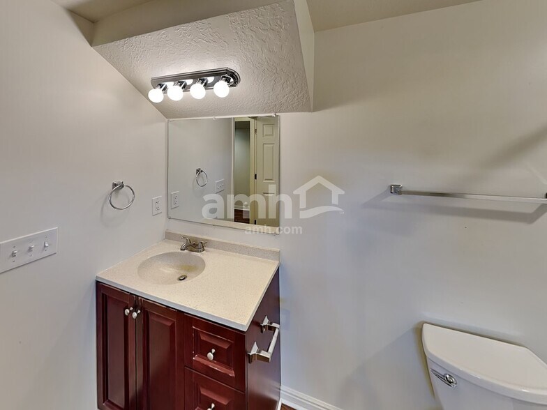 Building Photo - 6123 Van Gogh Cir