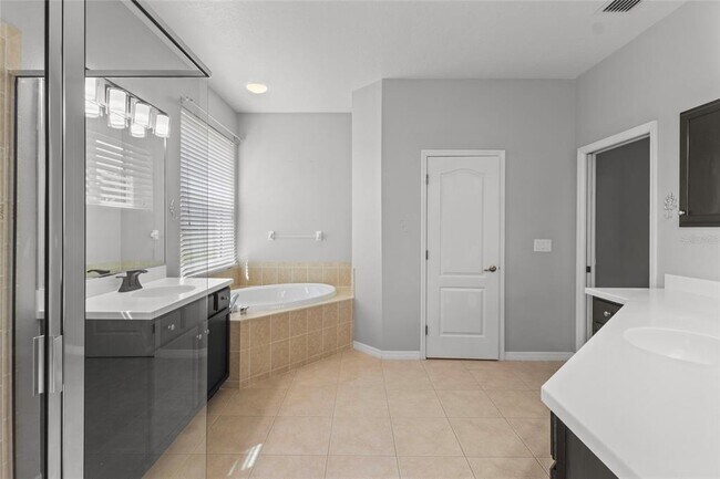 Building Photo - 8640 Stone Harbour Loop